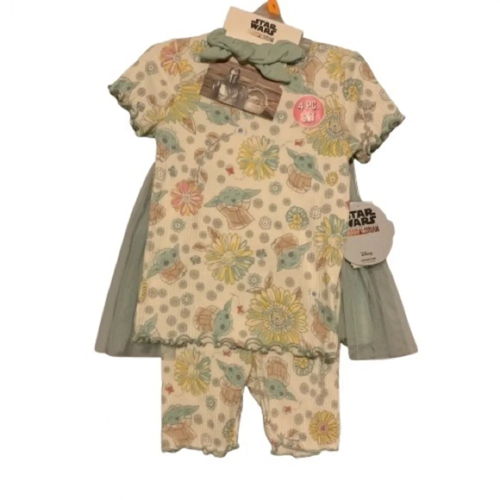 NWT. DISNEY Star Wars 4Pc Outfit